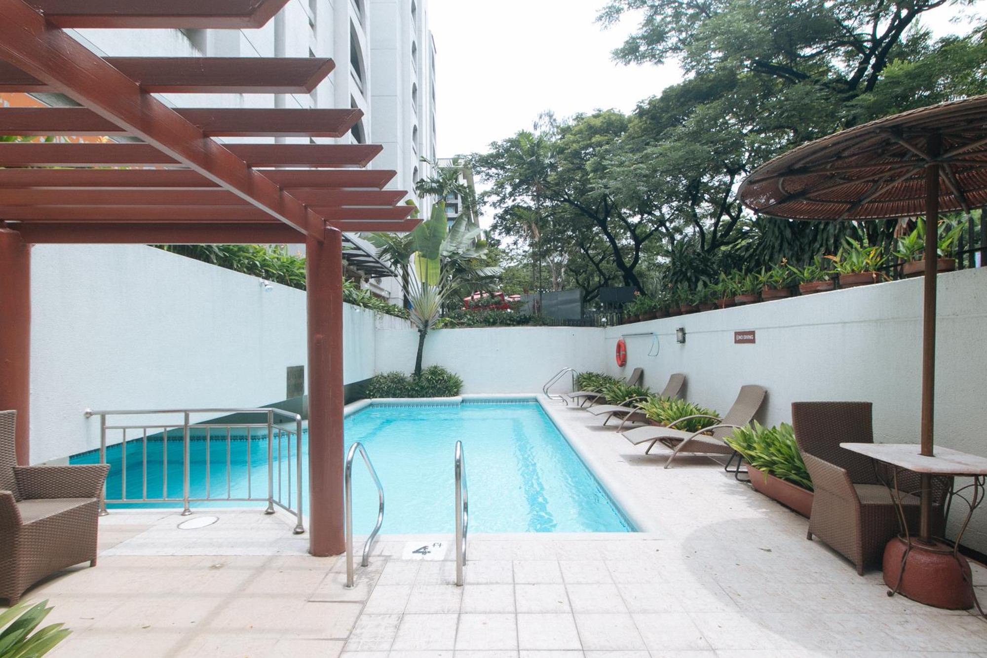 Reddoorz Premium At The Residences Olympia Makati Manila Exterior foto